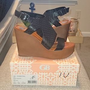 Very gorgeous Gianni Bini Wedge Sandal